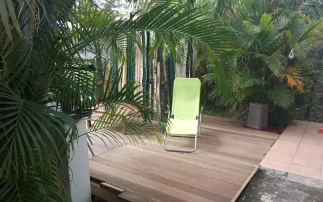 Studio Dans Un Ecrin Vert