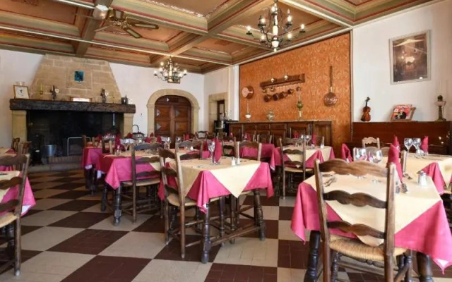 Logis Hotel le Louvre
