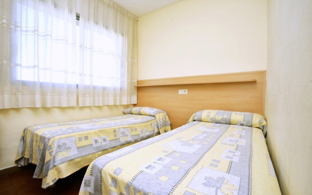 Отель Murillo Apartamentos Салоу