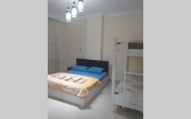 Apartmen with pool in Sheraton plaza Marina 301