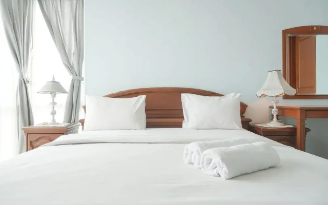 Elegant And Homey 2Br Apartment At Puri Casablanca