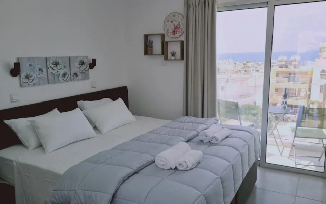 100 AN - Napa Living 39