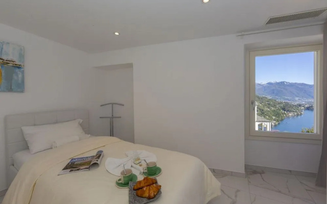 Red View Apartment