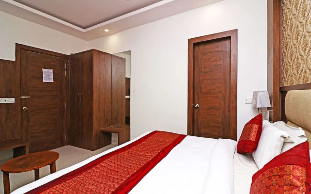 Hotel Era Residency