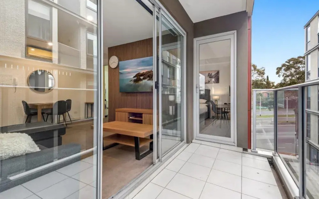 Cosy 1-bed With Balcony in Trendy St Kilda