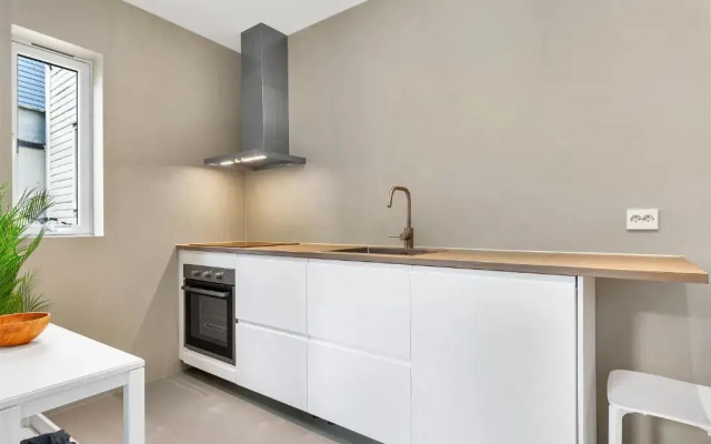 Central Studio Apartment