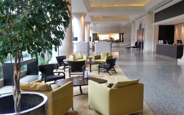 Отель Hyatt Regency Belgrade Белград интерьер отеля