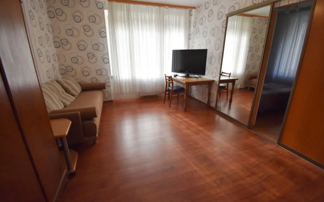 Guest House on 16-ya Parkovaya 17s1