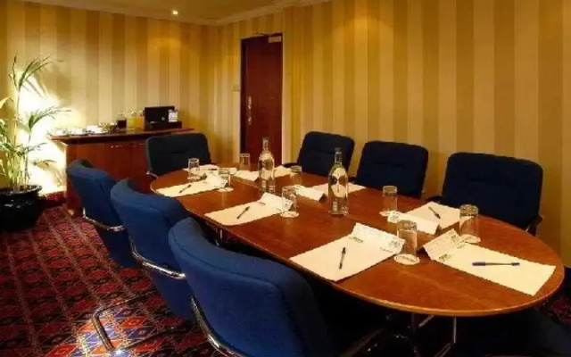 Comfort Hotel Harrow