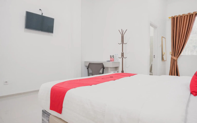 RedDoorz Syariah near Arafah Hospital Jambi