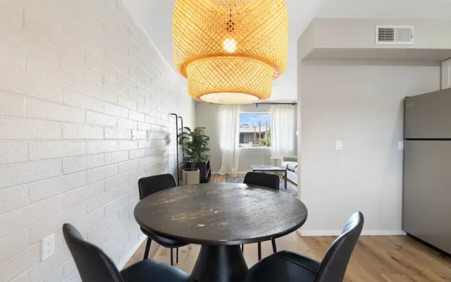 Fashion Square Apt6