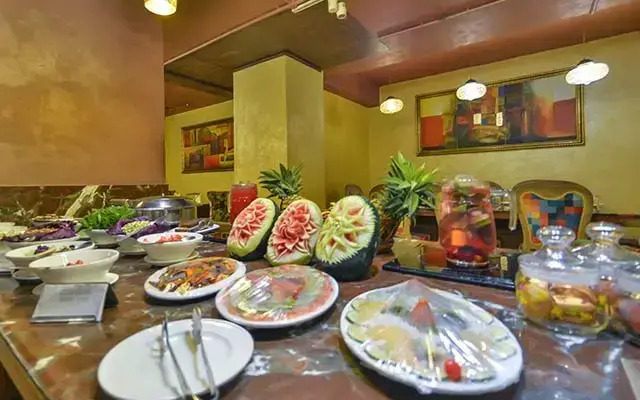 Batra Hotel & Residences