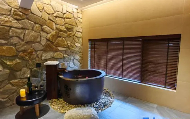 Yichun Wentang Yuhou Hot Spring Homestay