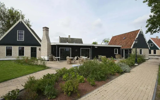 Comfy Villa in Wieringer Style near Wadden Sea