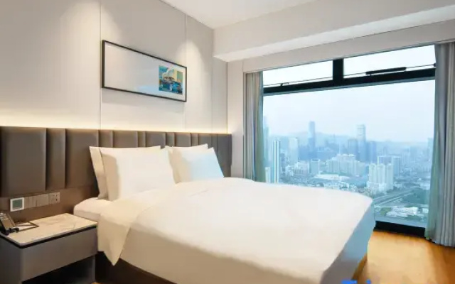 Yunlu Serviced Apartments (Shenzhen Luohu Port  Dongmen Old Street Branch)