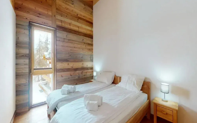Apartment in Ski In Ski Out Location