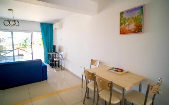 Spacious Three-Bedroom Apartment with Sea View A2