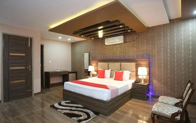 Hotel Platina Derabassi