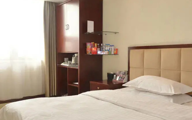Xingang Hotel