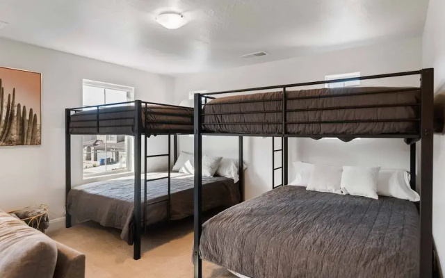Life Is Suite 3 Bedroom Home