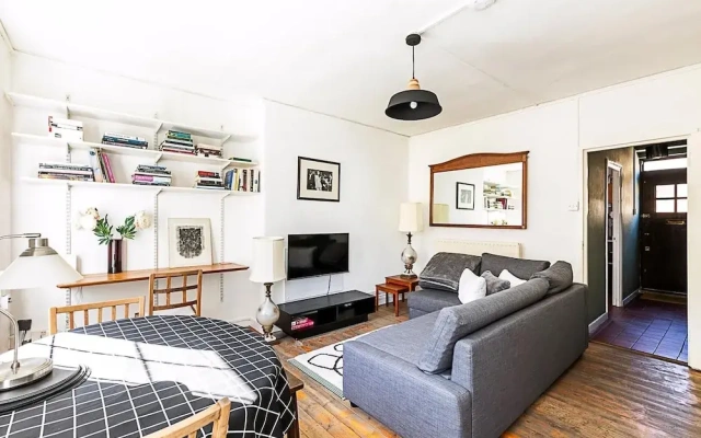 Sich - Warm & Inviting Flat by Liverpool Street