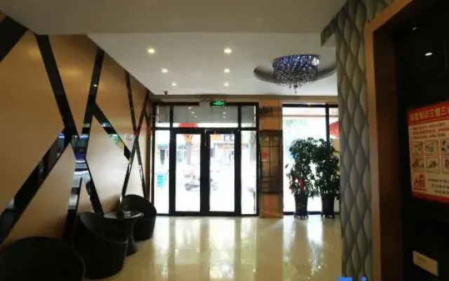 Splendid Holiday Hotel