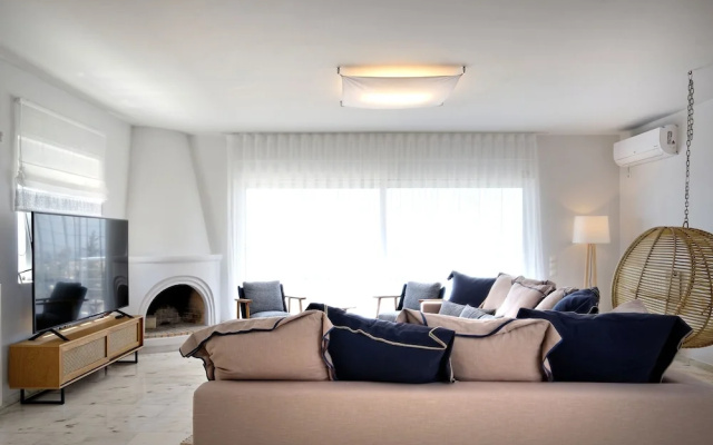 Triplex Villa Gardenia Glyfada  sea view