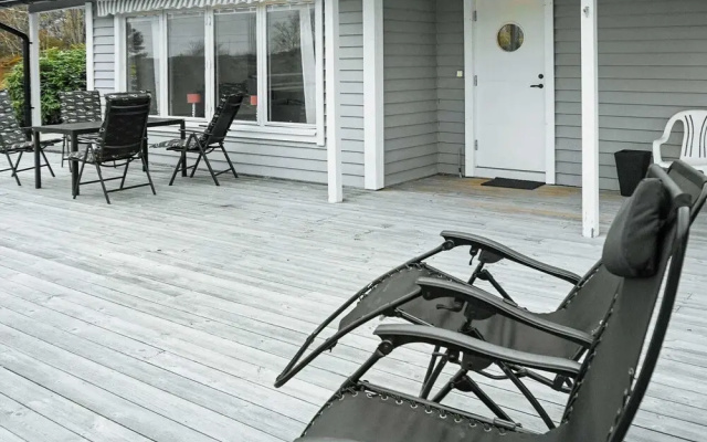 6 Person Holiday Home in Skärhamn