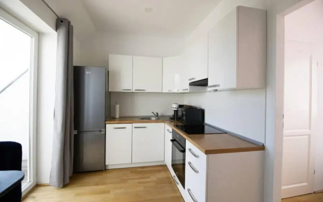Sunny & cozy Penthouse with Balcony DG4