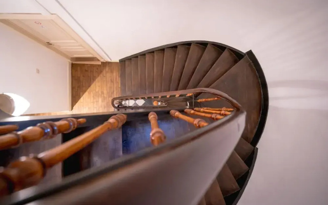Saint Pauls Suite 1