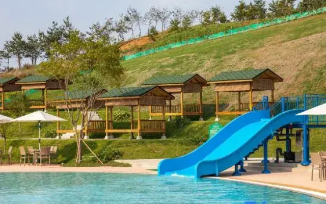Sangha Farm Farmer’s Village Hotel