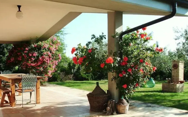Villa Naira B&b