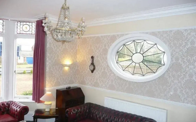 The Emsworth Hotel
