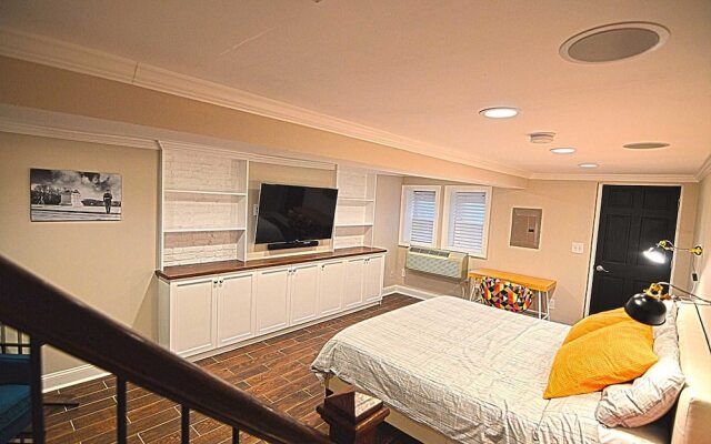Отель 1826 Northwest Townhome #1060 - 3 Br Townhouse комната для гостей