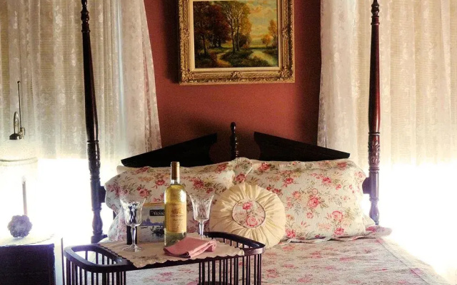 J.D. Thompson Inn