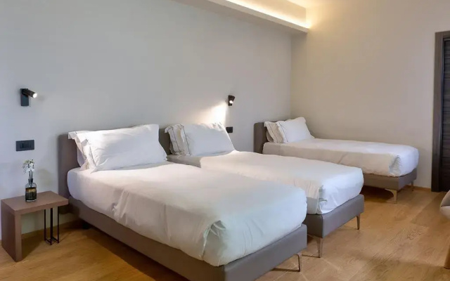 Hotel The Cube