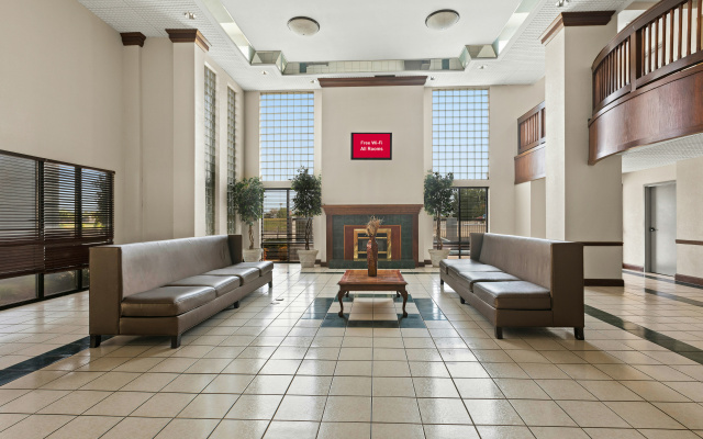 Red Roof Inn & Suites Newnan