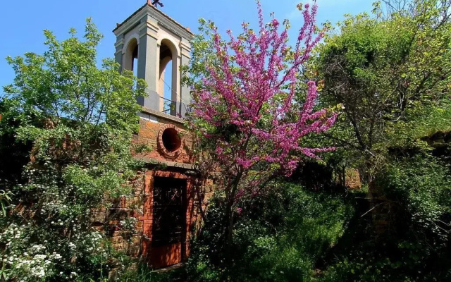 Venetis House