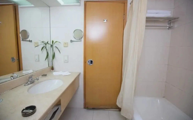 Mingxiang Hotel (Wenling Zeguo Passenger Transport Center)
