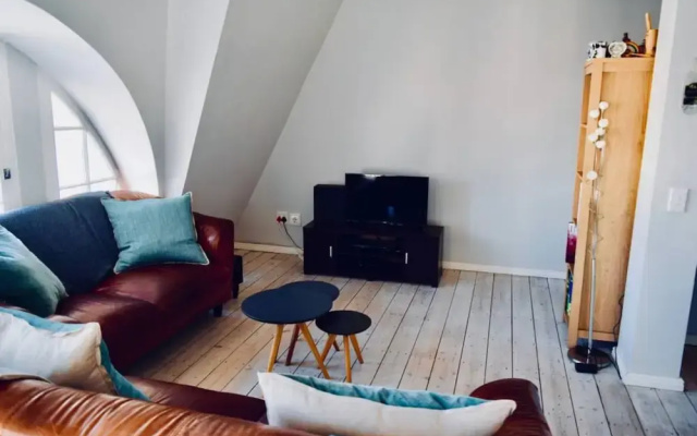 2 Bedroom Designer Apartment In Cape Town City Centre