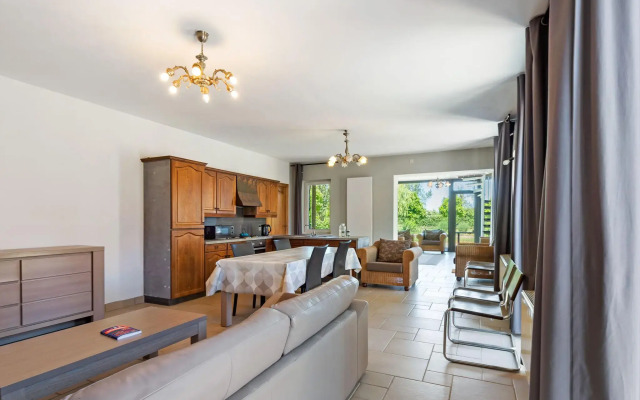 Graceful Holiday Home in Geetbets With Patio