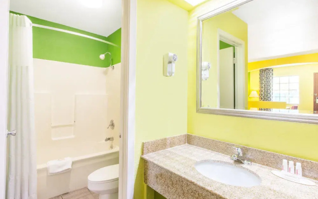 Days Inn Fulton