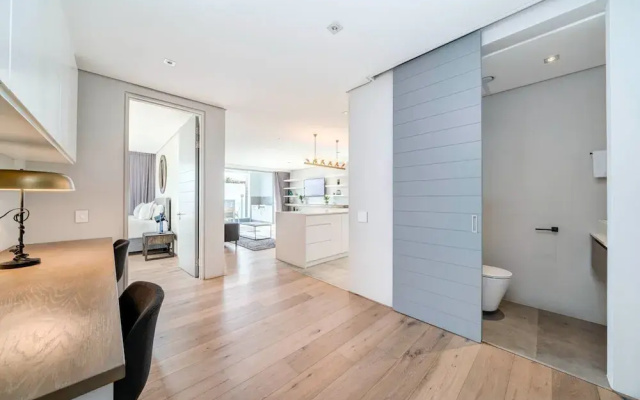 Deluxe Luxury 2 Bedroom Apartment, Seapoint