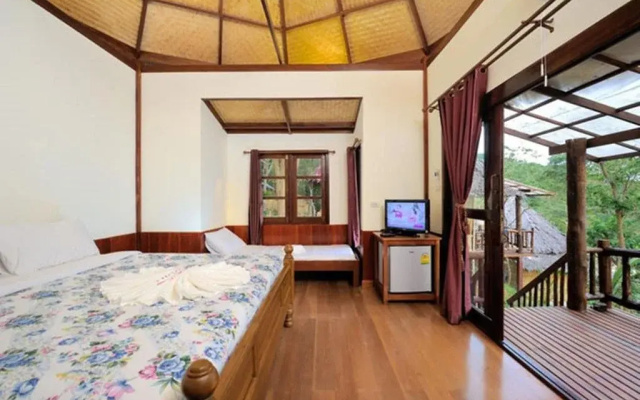 Sunwaree Phi Phi Resort