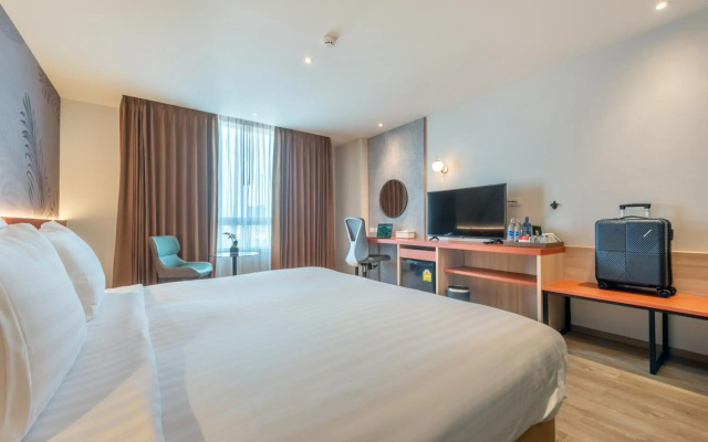 Buri Sriphu Hotel