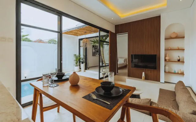 Yahvi Villa by Betterplace