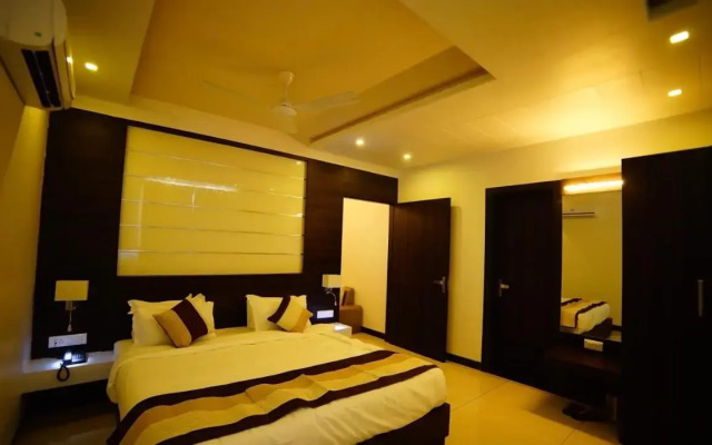 Love Kush Hotel