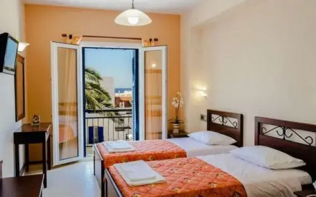 Finikas Hotel