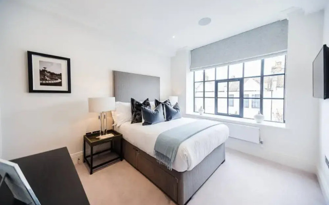 Designer 2 Bed Apartment in Riverside Development