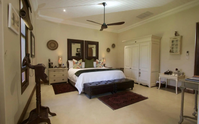 Kambaku River Lodge